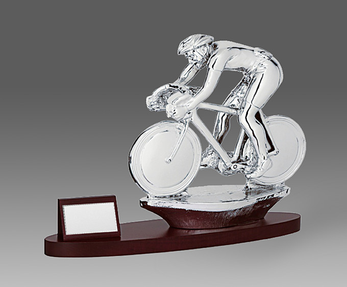 Statuetka SO 6017, w.38, h.28 (produkt niedostpny) puchary statuetki medale